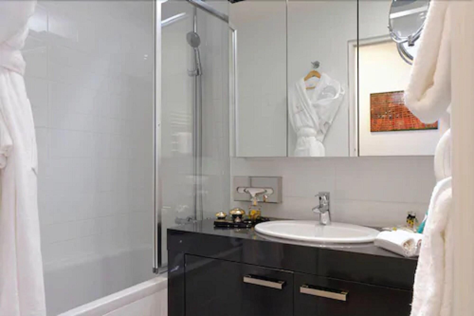Residence Alma Marceau Paris Bagian luar foto